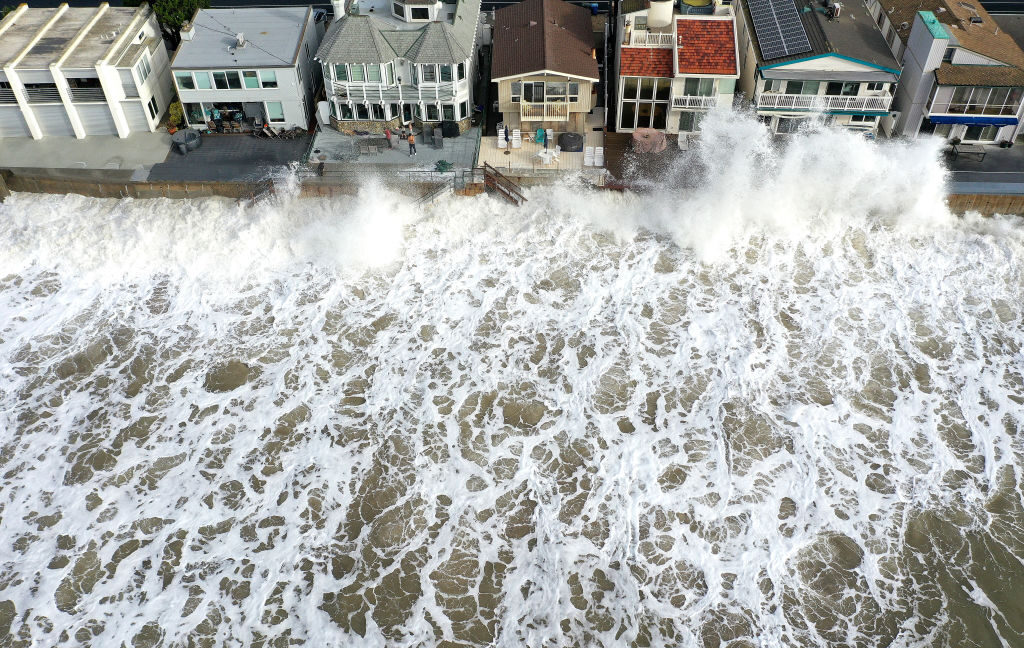 भिजिबिलिटी कम हुँदा डाइभर्ट भएका जहाज फर्किँदै, टर्किस र कतारको कसरी भयो अवतरण?